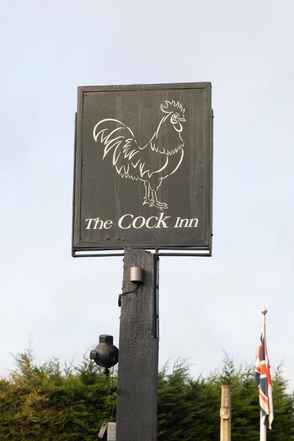 Sheering  The Cock Inn Hotel מראה חיצוני תמונה