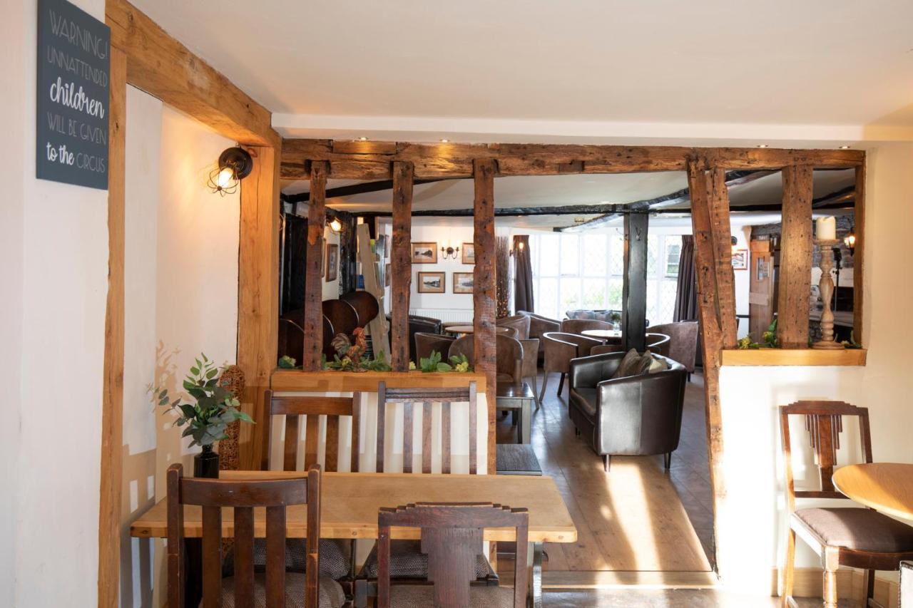 Sheering  The Cock Inn Hotel מראה חיצוני תמונה