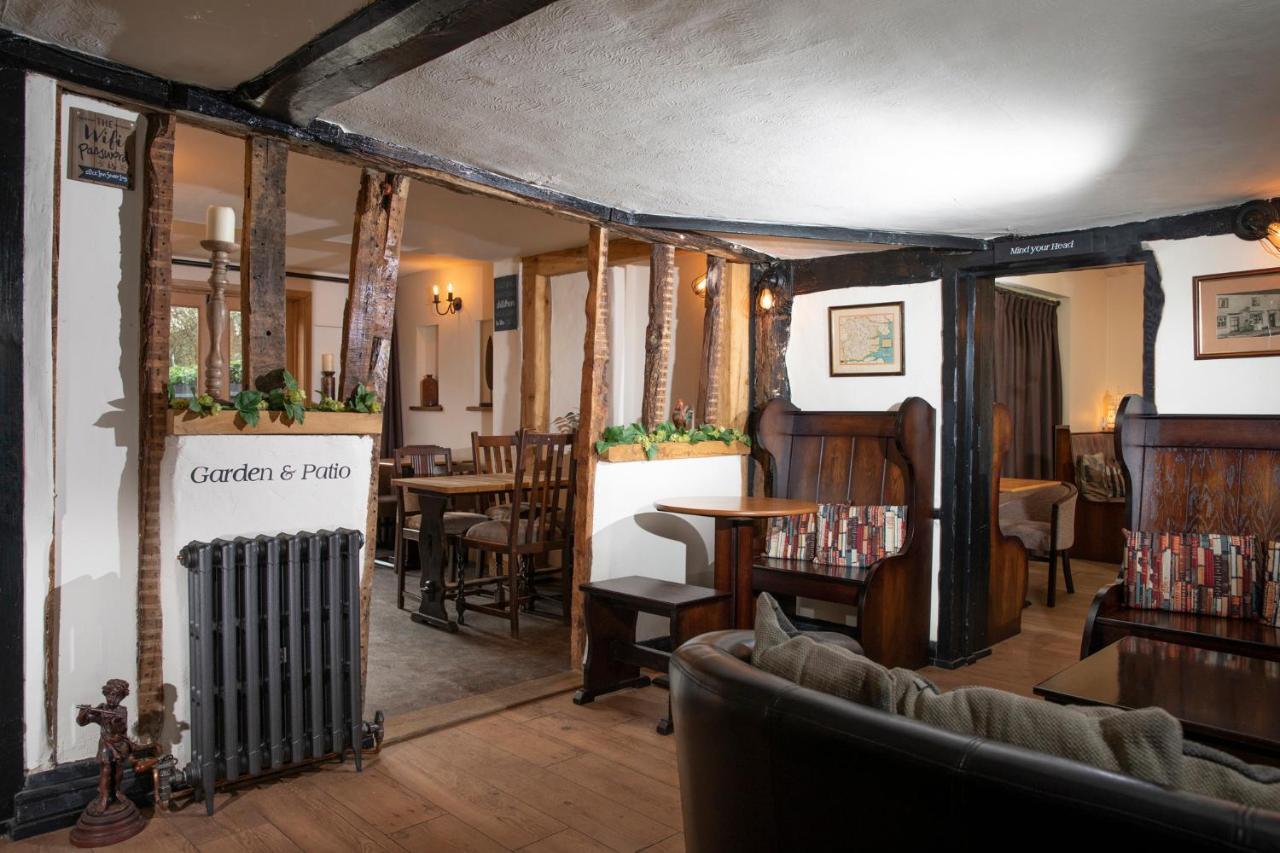 Sheering  The Cock Inn Hotel מראה חיצוני תמונה